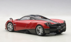 1:43 2011 Pagani Huayra