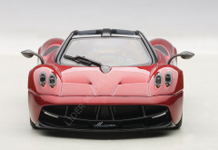 1:43 2011 Pagani Huayra
