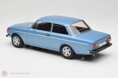 1:18 MCG 1973 Volvo 142
