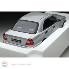 1:18 1993 Mercedes Benz C Class C36 AMG W202