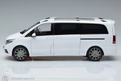 1:18 Paudi Model 2017 Mercedes Benz V Class Viano W447