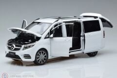 1:18 Paudi Model 2017 Mercedes Benz V Class Viano W447