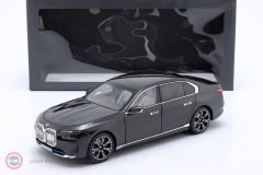 1:18 Minichamps 2023 BMW i7 Limousine (G70)