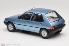 1:18 MCG 1984 Peugeot 205