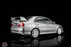1:18 Motorhelix 2000 Mitsubishi Lancer Evolution VI GSR TME Customized Tommy Makinen Edition
