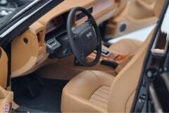 1:18 1986 Jaguar DAIMLER XJ6 (XJ40)