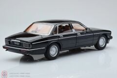 1:18 1986 Jaguar DAIMLER XJ6 (XJ40)