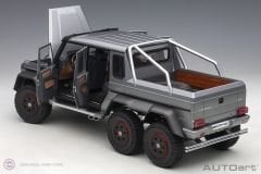 1:18 Autoart 2013 Mercedes Benz G63 AMG 6x6 Truck
