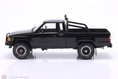1:18 KK Scale Toyota Truck Xtra Cab 4x4 (Hilux) (1985) - black