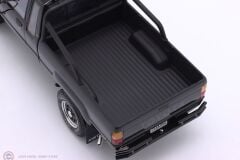 1:18 KK Scale Toyota Truck Xtra Cab 4x4 (Hilux) (1985) - black