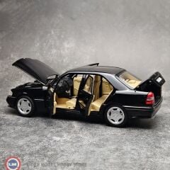 1:18 Norev 1993 Mercedes Benz C36 AMG Obsidian Black