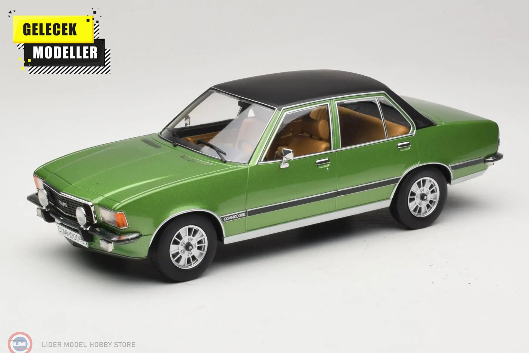 1:18 MCG 1972 Opel Commodore B