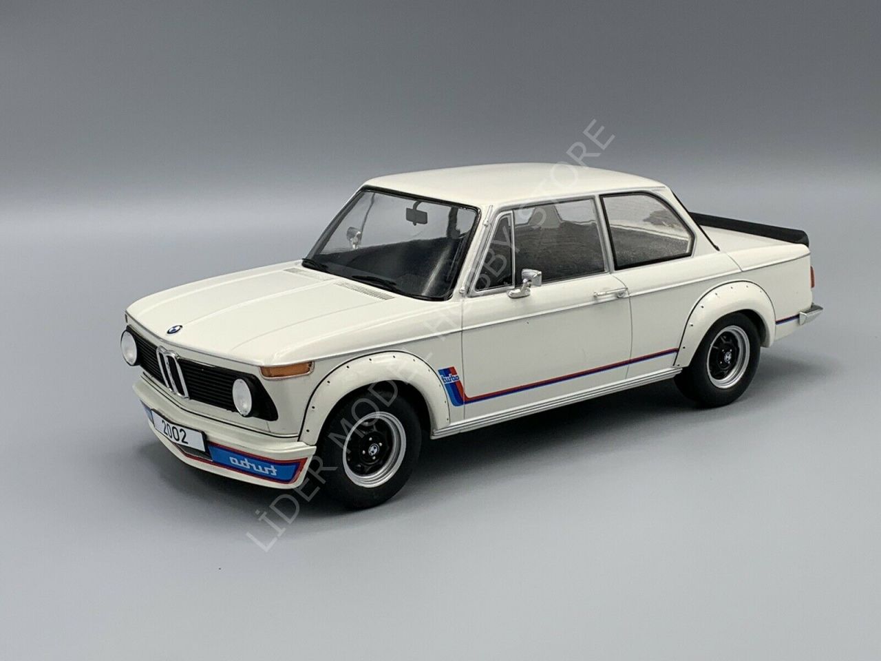 1:18 1973 BMW 2002 Turbo