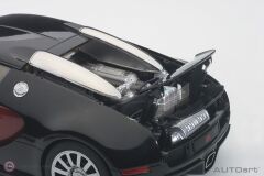1:18 Bugatti Veyron 16.4 Production Car #001 (2006)