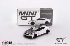 1:64 Mini GT 2024 Nissan GT-R (R35) NISMO COUPE