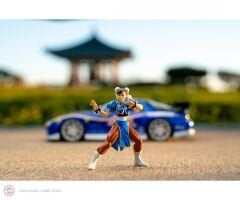 1:24 1993 Mazda RX7 With Chun-li Figure