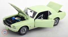 1:18 1967 Ford Mustang Coupe '' She Country Special ''
