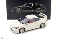 1:18 LCD Honda Integra Type R (DC5) Coupe 2006