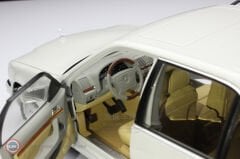 1:18 1997 Mercedes Benz S Class W140 S320