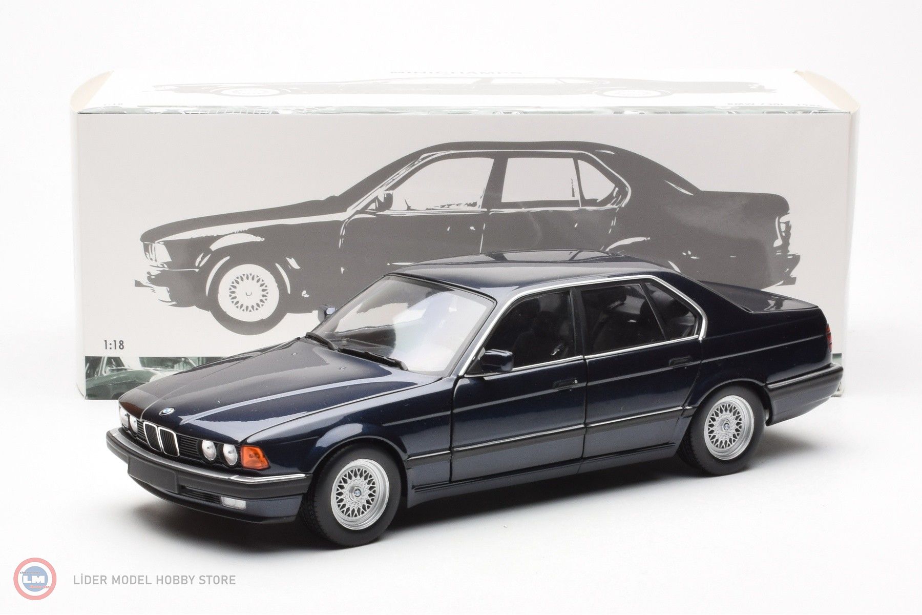 1:18 1986 BMW 730i (E32)