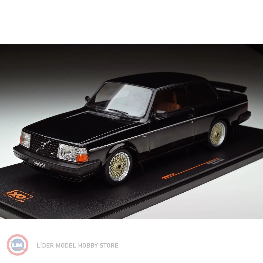 1:18 1987 Volvo 240 Turbo Custom