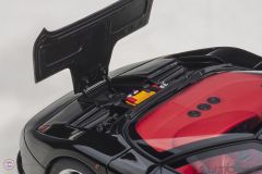 1:18 Bugatti EB110 SS Siyah