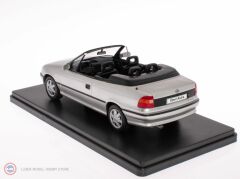 1:24 1995 Opel Astra F Cabriolet