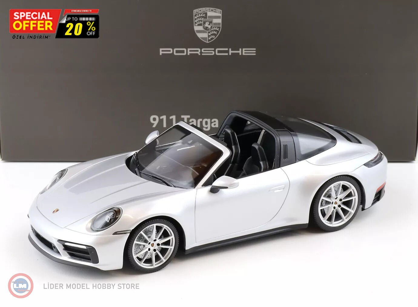 1:18 Minichamps 2021 Porsche 911 (992) Targa 4 GTS