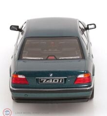 1:18 KK Scale BMW 740i E38 (1994) - green met