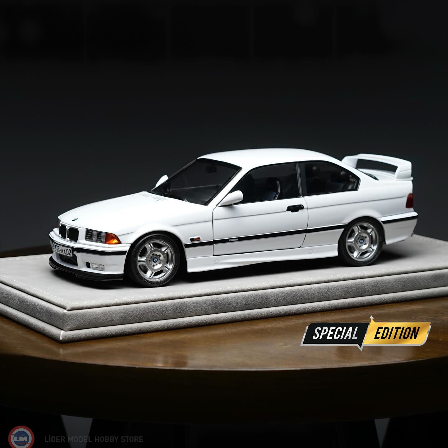 1:18 Solido 1995 BMW E36 M3 Lightweight Coupe Plain Body Version