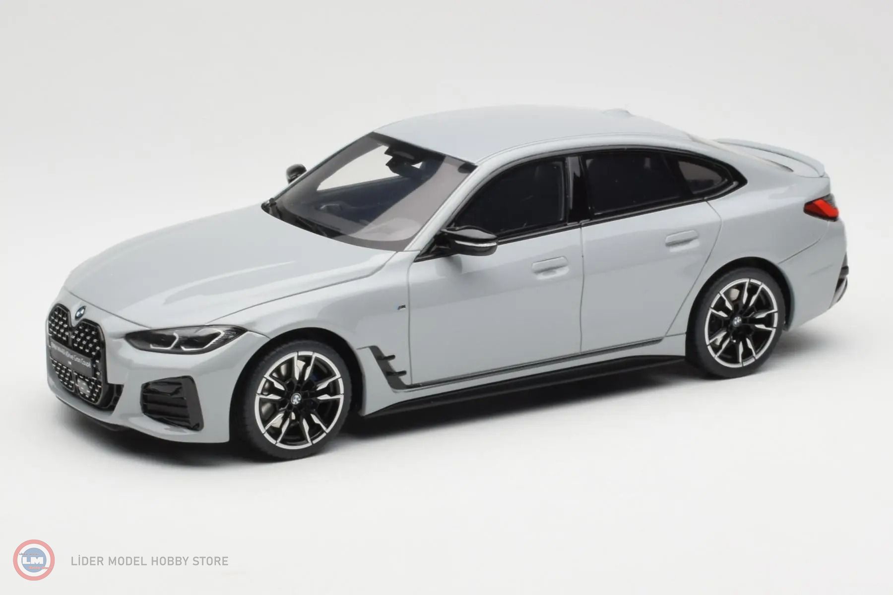 1:18 2021 BMW M440i X Drive Gran Coupe Brooklyn Grey