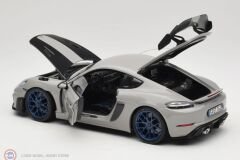 1:18 Norev 2023 Porsche Cayman GT4 RS with Weissachpackage