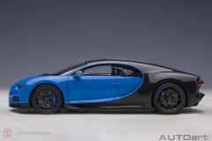 1:18 Bugatti Chiron Sport Mavi