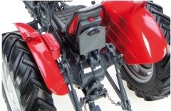 1:16 1965 Massey Ferguson 135 Traktör