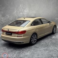 1:18 Paudi 2022 Volkswagen Passat 3.8 DTSI B8