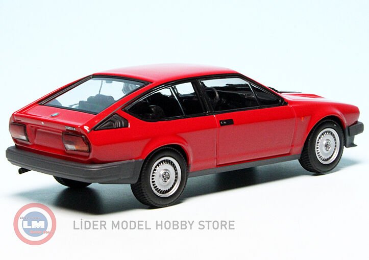MAXICHAMPS – ALF GTV6 1983 – Miniature 1/43 Métal Argenté – Collection Voiture De Sport