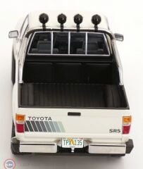 1:18 KK Scale Toyota Truck Xtra Cab 4x4 (Hilux) (1985) - white