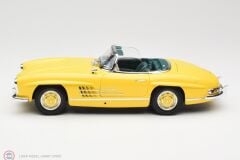 1:18 Minichamps Mercedes Benz 300 SL ROADSTER (W198) 1958 - YELLOW with HARDTOP