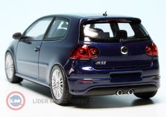 1:43 Maxichamps 2005 Volkswagen GOLF 5 R32