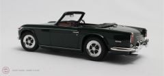 1:18 Cult Scale 1967 Triumph TR5 P.I