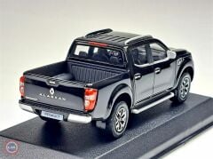 1:43 2017 Renault Alaskan