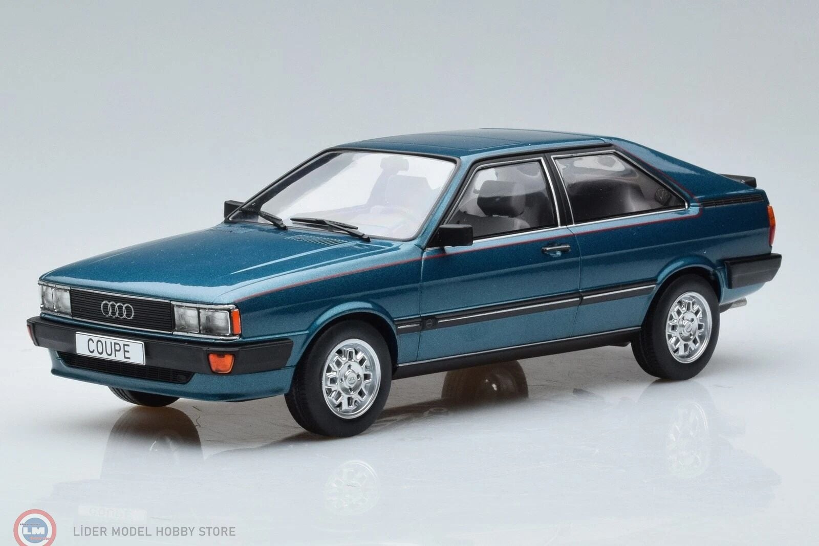1:18 MCG 1983 Audi Coupe GT