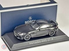 1:43 Norev 2019 Mercedes Benz  AMG GT-R