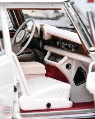 1:18 1969 Mercedes Benz S600 Pullman W100 White Swan