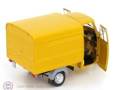 1:18 Mitica 1979 PIAGGIO APE P501 VAN closed Triporter & SHOWCASE