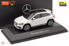 1:43 Spark 2020 Mercedes Benz GLA (H247)