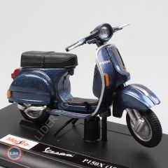 1:18 1978 Vespa P150X - Motosiklet