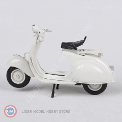 1:18 1956 Vespa 150 - Motosiklet