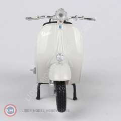 1:18 1956 Vespa 150 - Motosiklet