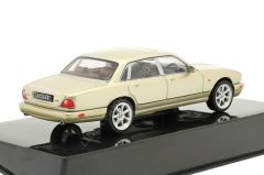 1:43 1998 Jaguar XJ8 (X308)